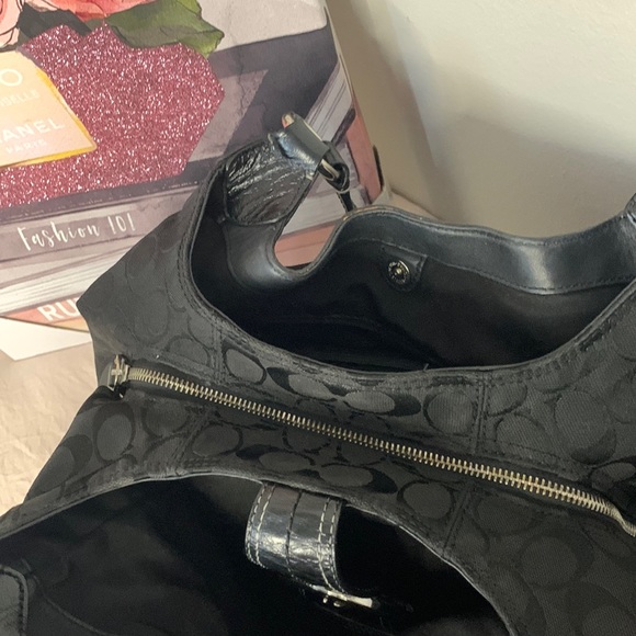 EUC Coach Hobo Shoulder Bag - Picture 5 of 16